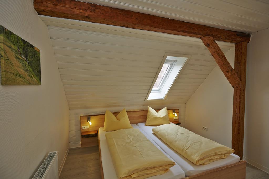 Urlaubsreiterhof Trunk Apartman Igersheim Szoba fotó