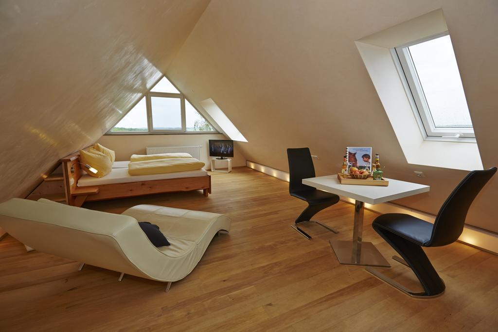 Urlaubsreiterhof Trunk Apartman Igersheim Szoba fotó