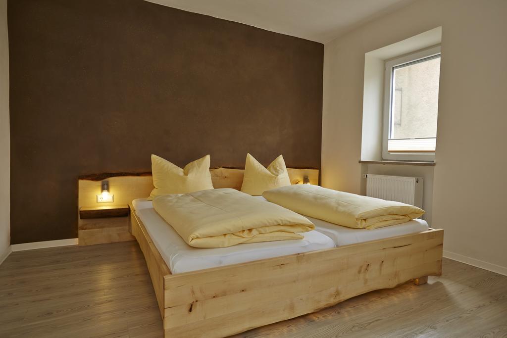 Urlaubsreiterhof Trunk Apartman Igersheim Szoba fotó