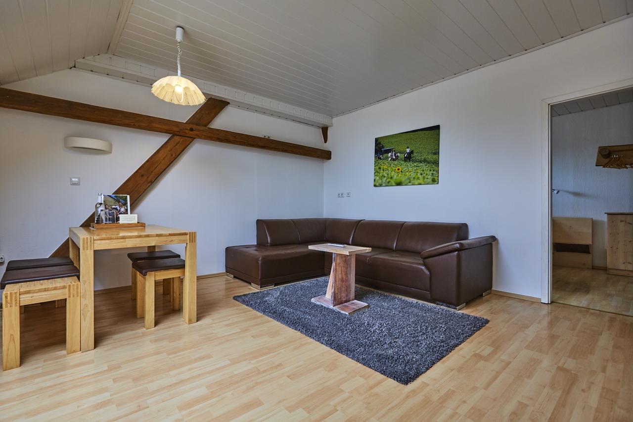 Urlaubsreiterhof Trunk Apartman Igersheim Kültér fotó