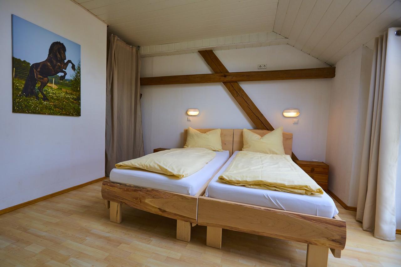 Urlaubsreiterhof Trunk Apartman Igersheim Kültér fotó