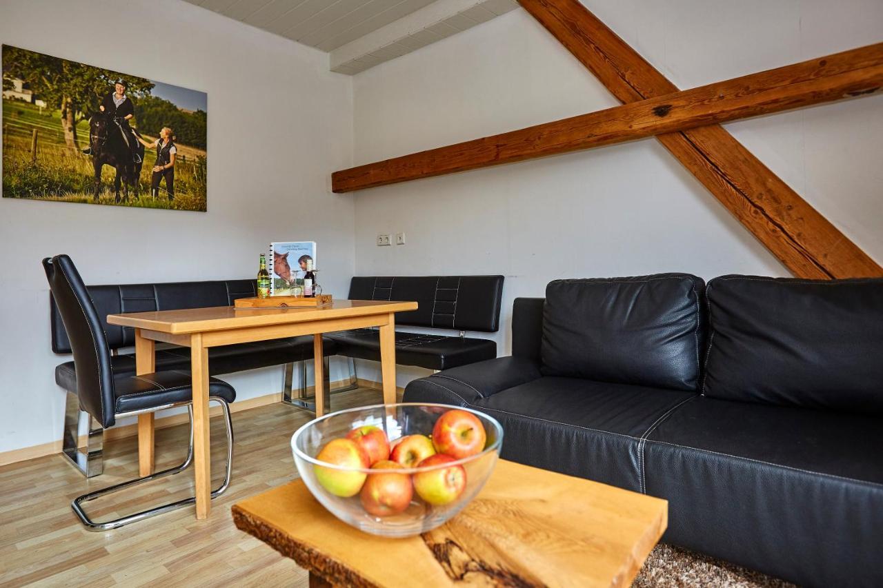 Urlaubsreiterhof Trunk Apartman Igersheim Kültér fotó